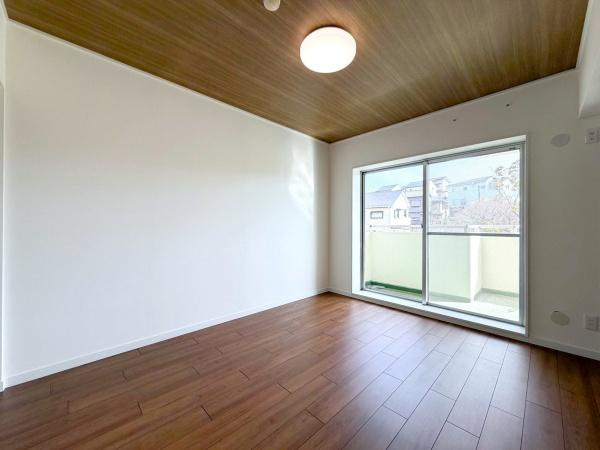 メゾン横浜能見台Ｂ棟の洋室