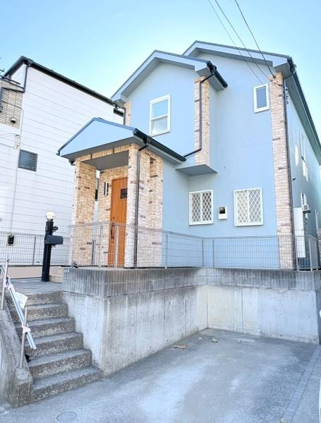 横浜市磯子区森２丁目の中古一戸建