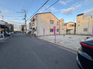 【前面道路含む現地写真】