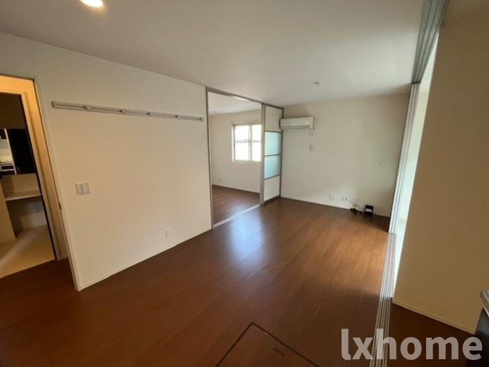 エミールコート西脇の居間・リビング|ゆったり過ごせるリビングです