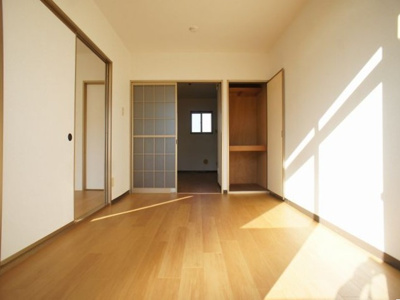 【居間・リビング】 | アーバンハイツＢ | ゆったりできるリビングです♪