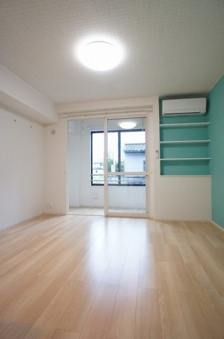 アルカンシェルＢの居間・リビング