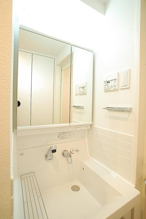 グランドコンシェルジュ蒲田の洗面所