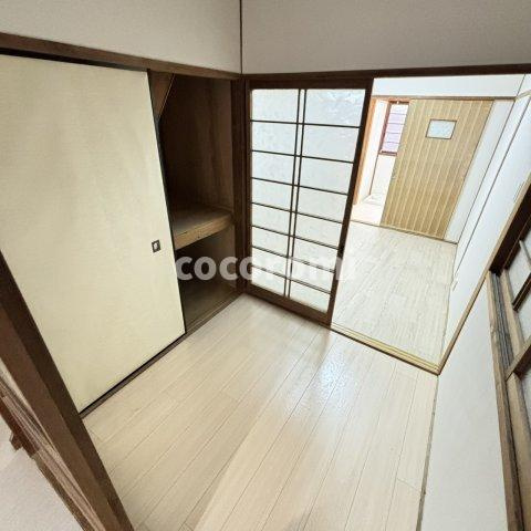 南寺方中通2丁目貸家の居間・リビング