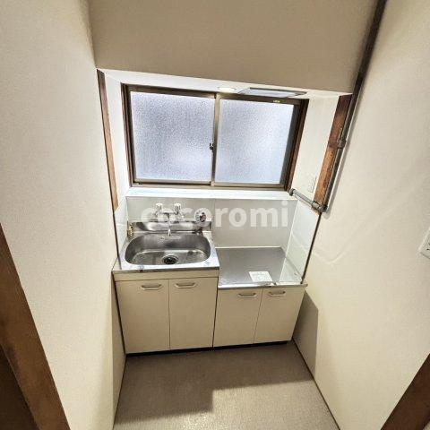 南寺方中通2丁目貸家のキッチン