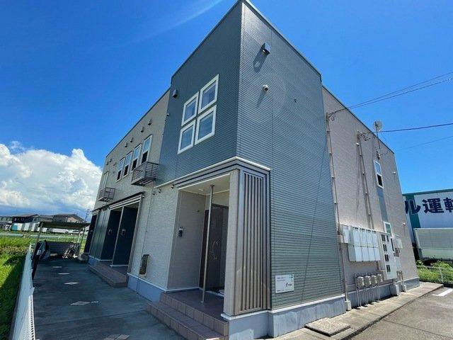 クロッシングの外観