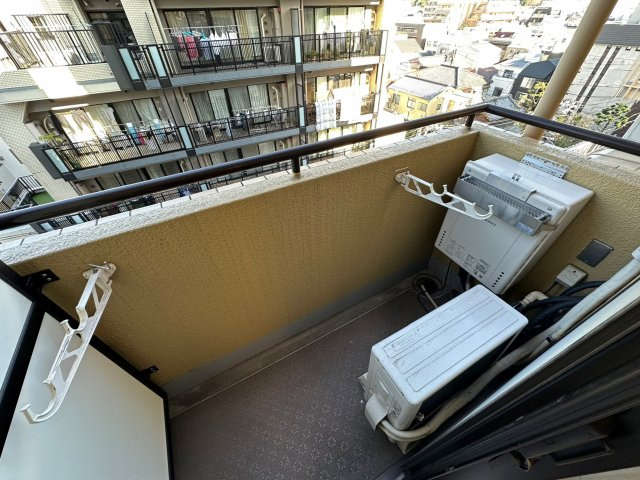 【バルコニー】