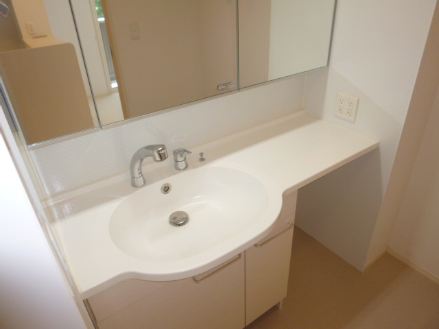 アヴァンスⅡの洗面所|洗髪洗面化粧台