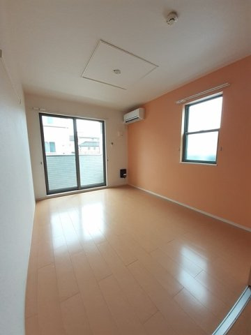 ボヌール　Ⅱの居間・リビング|ゆったりとした居間です