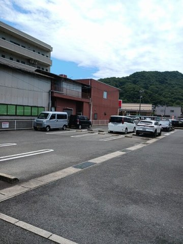 シャルムＣの駐車場|駐車スペースもあります