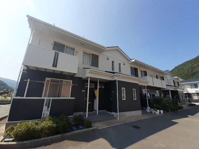 シャルムＣの外観|外観もきれいです