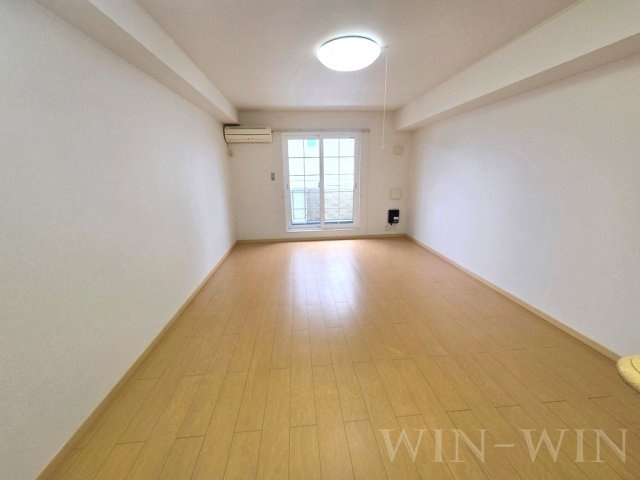 アンベル・ルピナスの居間・リビング