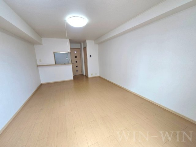 アンベル・ルピナスの居間・リビング