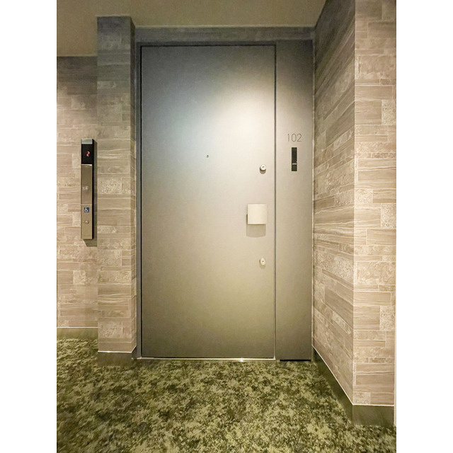 ACP Residence 新江古田の玄関