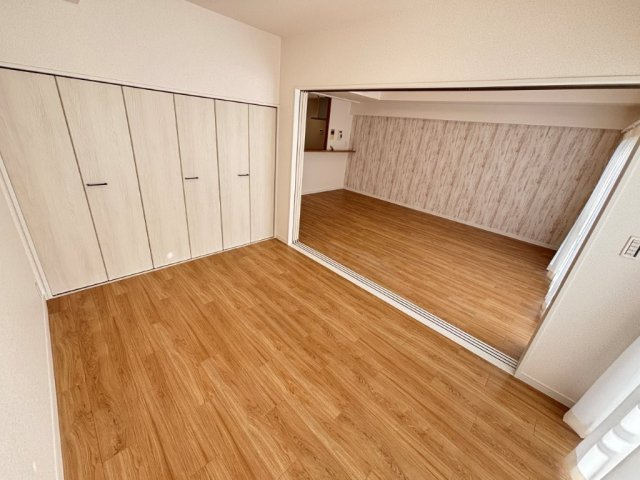 尾張旭東山コーポラスの洋室