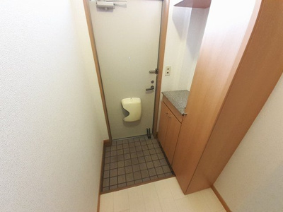 【玄関】 | ヴァ－トゥ－友２番館