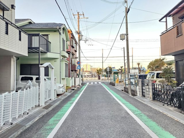 【前面道路含む現地写真】の画像