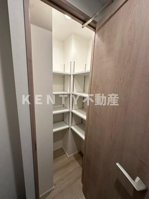 【内装】 | ラヴィエール羽田スカイゲート | 明るい色調の室内です