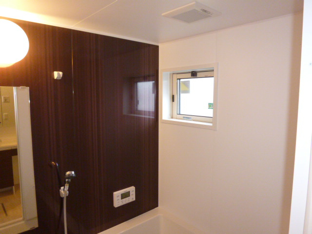 ハピネスⅢの浴室