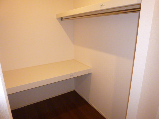 ハピネスⅢの収納|ウォークインクローゼット