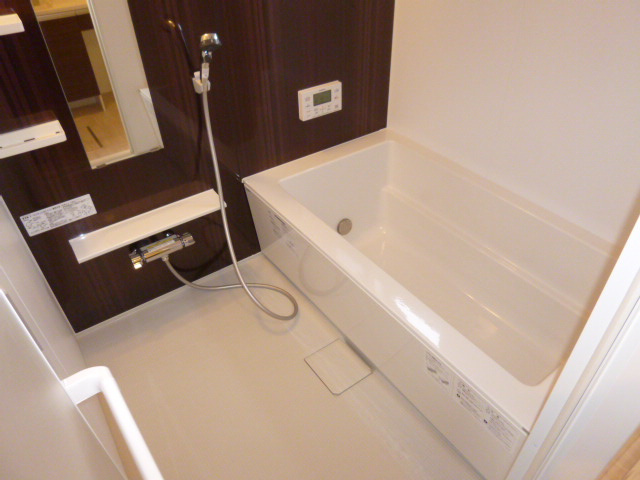 ハピネスⅢの浴室|追い焚きバス