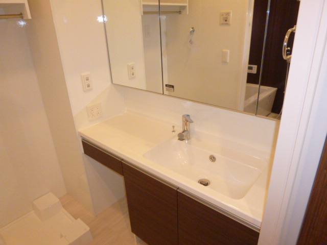 ハピネスⅢの独立洗面台|洗髪洗面化粧台