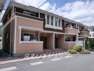 安芸高田市吉田町吉田のアパート