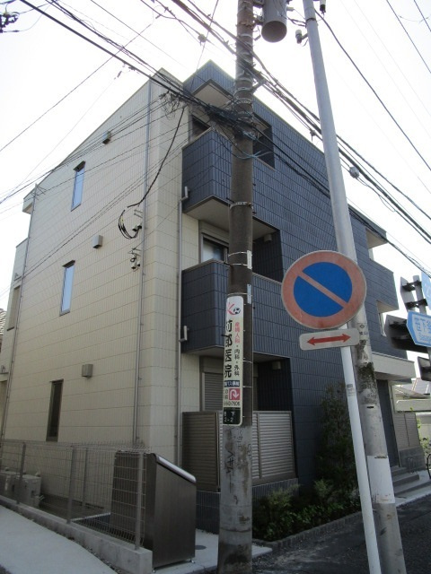 プリマヴェーラ笹下のエントランス|オートロック・宅配ＢＯＸ付