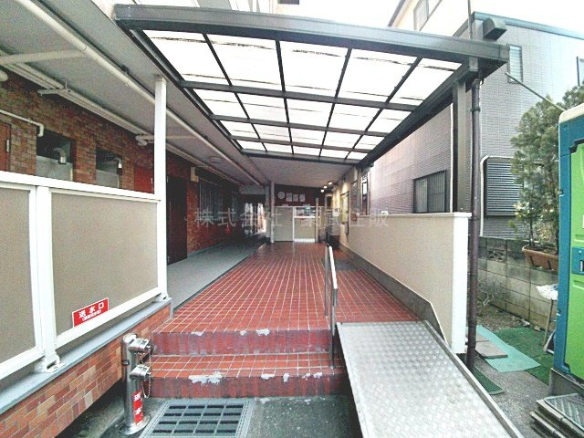 【エントランス】 | ビューハイム川越 | 落ち着いたエントランスです