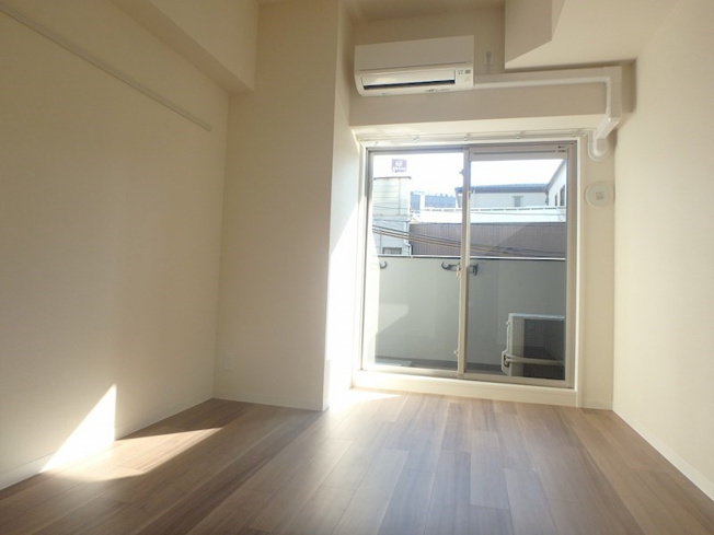 【寝室】プレサンス塚本駅前