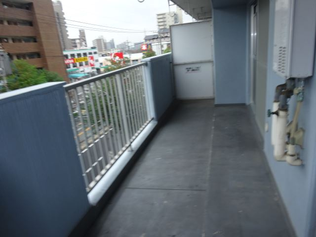 ユニーブル原央のバルコニー