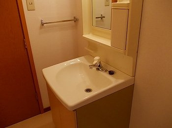 【洗面所】 | パークサイドⅠ | コンパクトで使いやすい洗面所