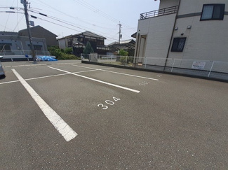 【駐車場】 | エルタウン | 駐車場完備です