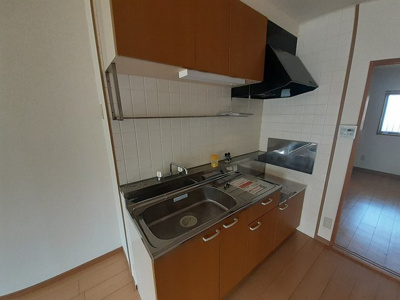 【キッチン】 | エルタウン | きれいなキッチンです