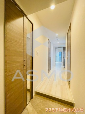 【玄関】 | GrandRegis | ※同物件　別間取り　参考写真