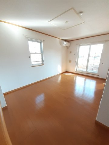 パレス神道山の居間・リビング