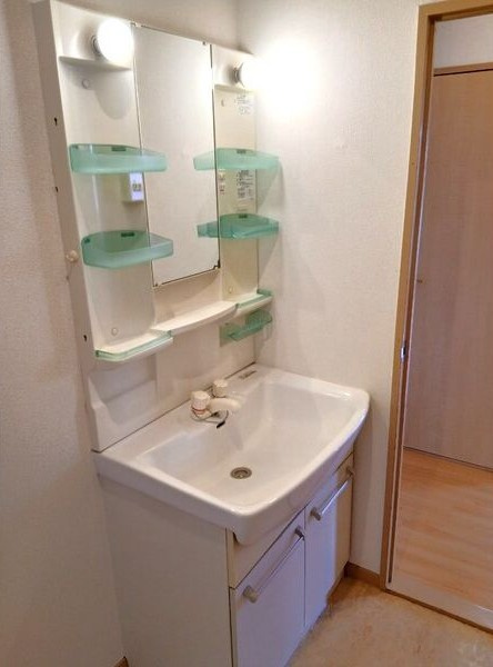 ユニーブル原央の洗面所