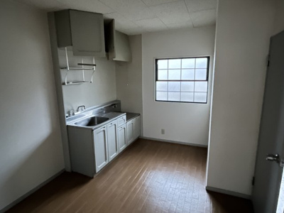 【キッチン】 | ビーラインイソベ