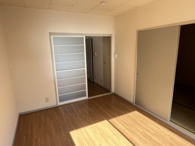 【居間・リビング】 | ビーラインイソベ