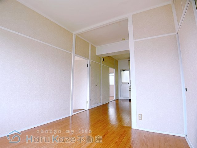 【居間・リビング】 | 成川ビル 第1館【名古屋市賃貸・ペット可】