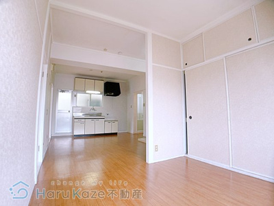 【居間・リビング】 | 成川ビル 第1館【名古屋市賃貸・ペット可】