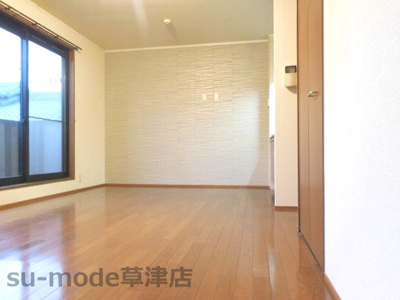 【居間・リビング】 | ウエストグロウヴ | 落ち着いたリビングです