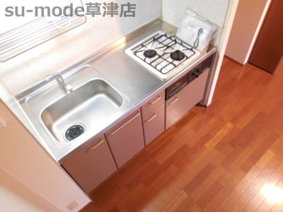 【キッチン】 | ウエストグロウヴ | コンパクトなキッチンで掃除もラクラク