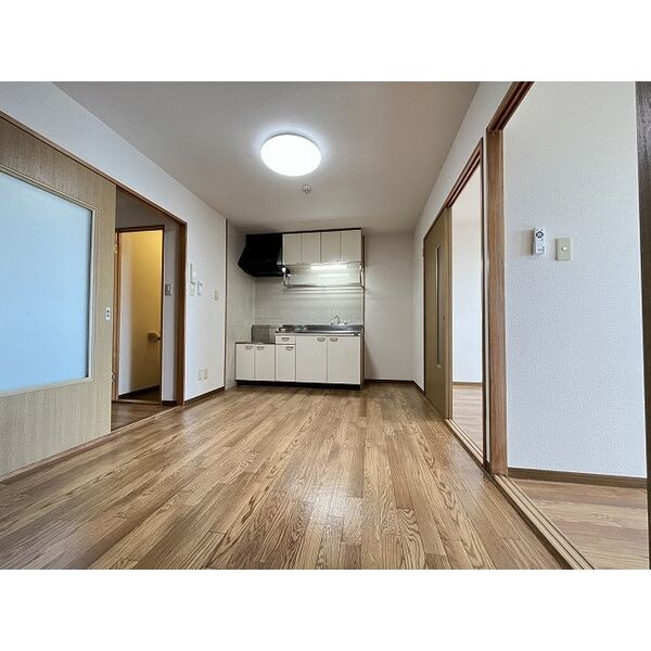 リンピア江口の居間・リビング