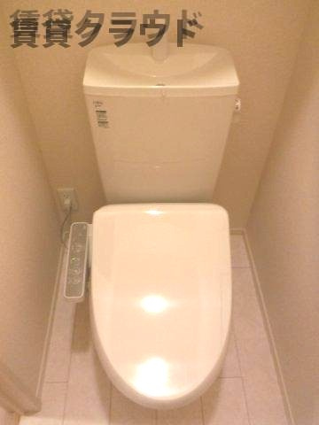 ラテルのトイレ