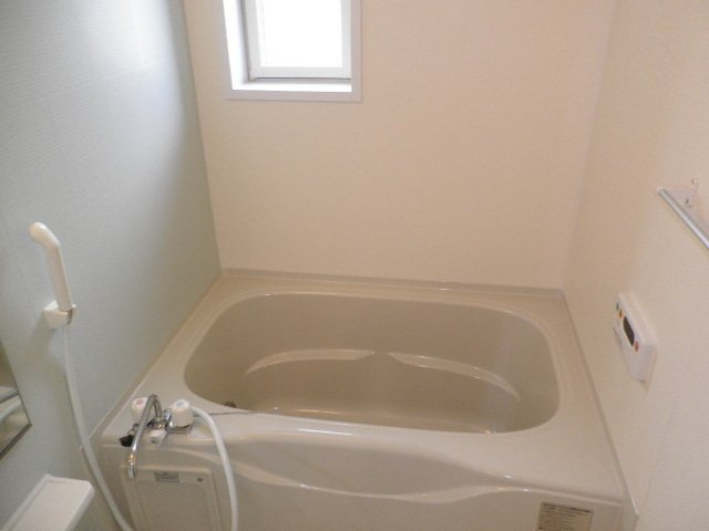 アルカンシエル市原　Ｂの浴室|コンパクトで使いやすいお風呂です