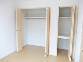 たっぷりとした収納スペースです