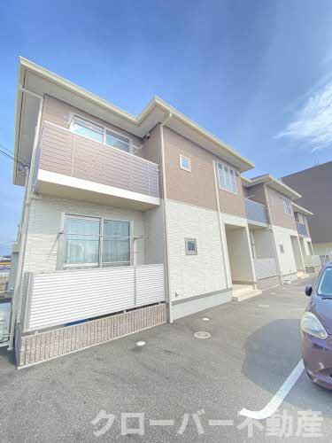 シャーメゾン坂本 2番館の外観