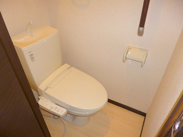 トイレ。部屋によって異なるため、現況を優先いたします。