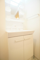 コンパクトで使いやすい洗面所